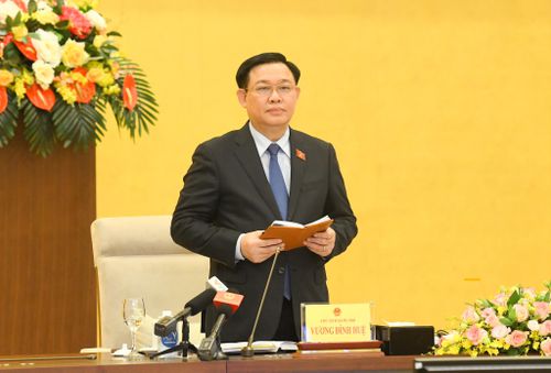 Chủ tịch Quốc hội Vương Đình Huệ phát biểu tại tọa đàm