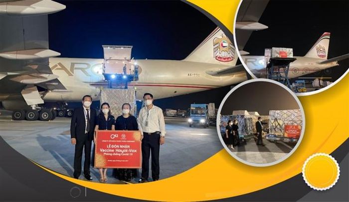 Lô vaccine Covid-19 Hayat-Vax đầu tiên về đến sân bay Nội Bài