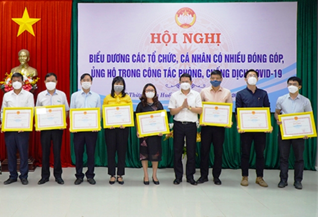 Thừa Thiên Huế: Hơn 25 tỉ đồng và hàng trăm tấn hàng hoá ủng hộ phòng, chống dịch Covid-19