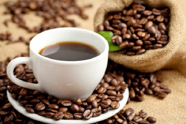 Giá cà phê trong nước giảm 800 đồng/kg