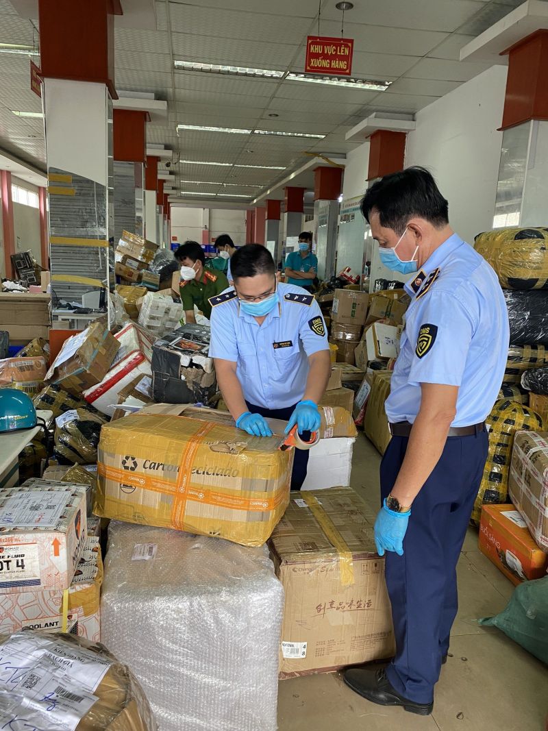 Phát hiện trên 1.300 sản phẩm không hóa, đơn chứng từ tại Chi nhánh Bưu chính Viettel Kiên Giang