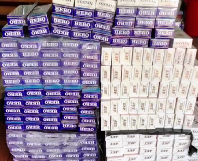 Gia Lai: Bắt giữ vụ vận chuyển 1.000 bao thuốc lá điếu ngoại nhập lậu