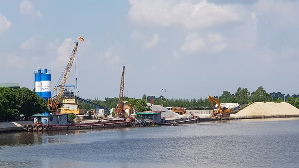 Hải Dương: Trạm trộn Bê tông Long Khánh xây dựng trái phép