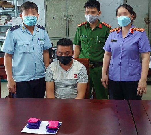 Nghệ An: Bắt giữ đối tượng vận chuyển 2.000 viên ma túy tổng hợp