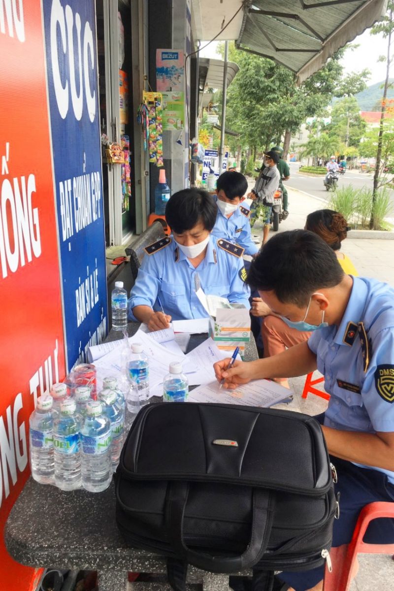 Phú Yên: Tịch thu 39 bộ khay xét nghiệm SARS-CoV-2