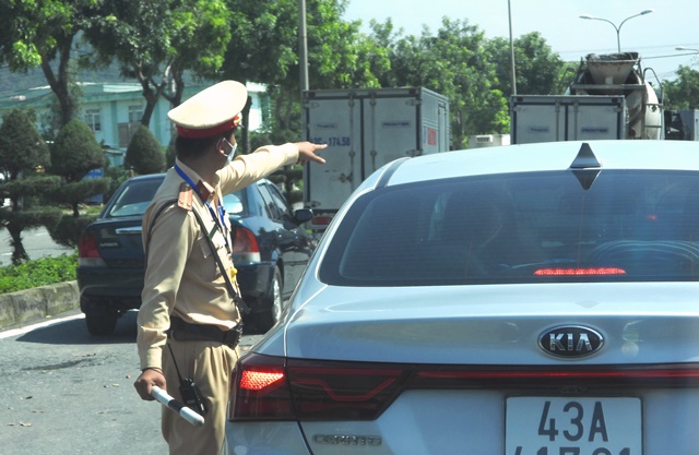 Ngày đầu tiên Đà Nẵng và Quảng Nam thực hiện không cần xét nghiệm Covid-19