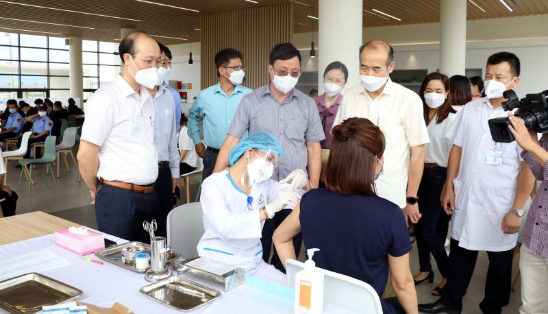 Thái Nguyên: Kiểm tra công tác tiêm vắc xin phòng Covid-19 tại các khu công nghiệp