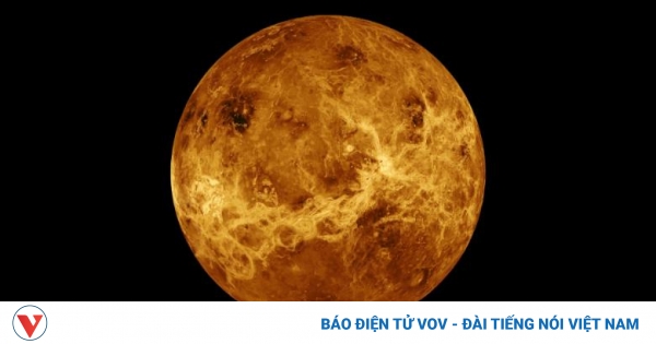 Là “anh em sinh đôi”, vì sao Trái Đất có sự sống còn sao Kim thì không?