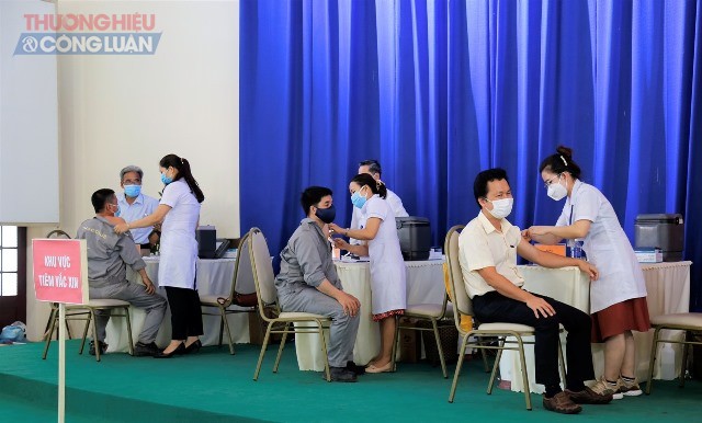 Tiêm vaccine Covid-19 tại THACO Chu Lai