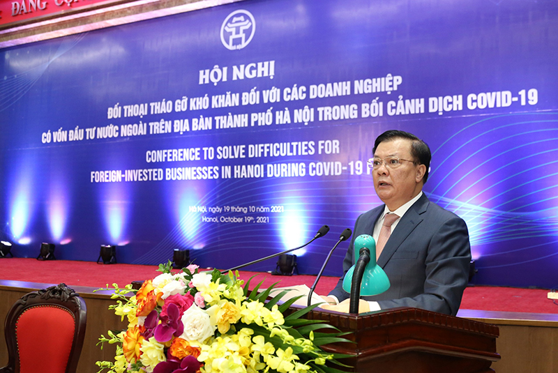 Bí thư Thành ủy Hà Nội Đinh Tiến Dũng phát biểu khai mạc hội nghị