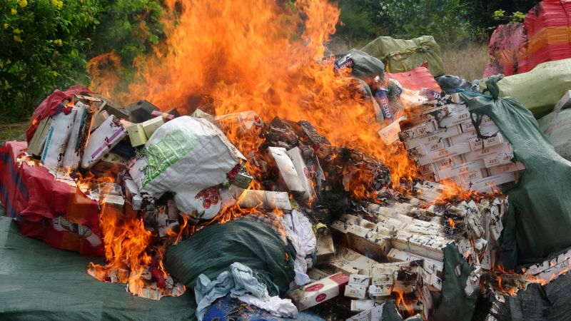 Tang vật bị xử lý tịch thu tiêu hủy tại khu xử lý rác Tâm Sinh Nghĩa