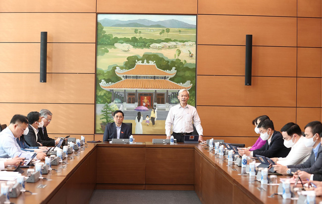 Ngày 21/10, Quốc hội thảo luận ở tổ về tình hình KT-XH