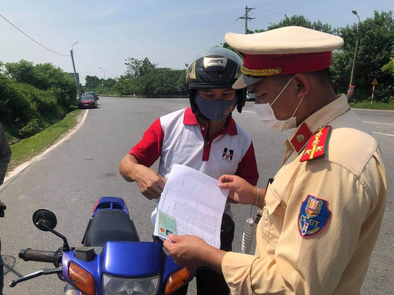 Tích cực gỡ khó trong di chuyển của người lao động, vận chuyển hàng hóa giữa Vĩnh Phúc và Phú Thọ