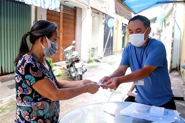 Bình Dương trao hỗ trợ cho hơn 100.000 người bị sốt
