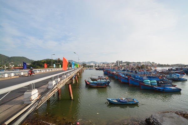 Cầu xóm Bóng- Nha Trang (2016)
