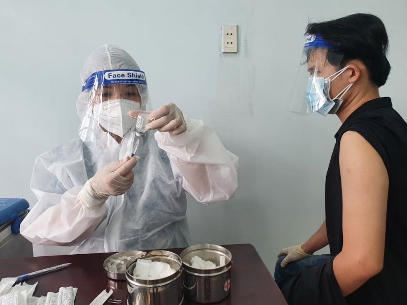 Tiêm vaccine phòng Covid-19 cho người dân trên địa bàn TP.Biên Hòa.