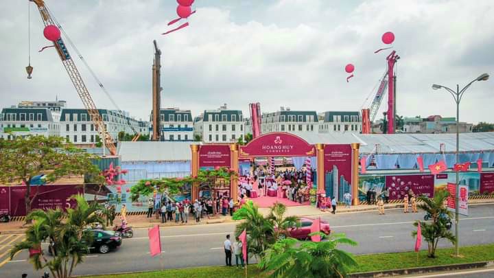 Xây dựng và phát triển Hải Phòng trở thành trọng điểm của khu vực phía Bắc và cả nước về dịch vụ cảng biển và logistics