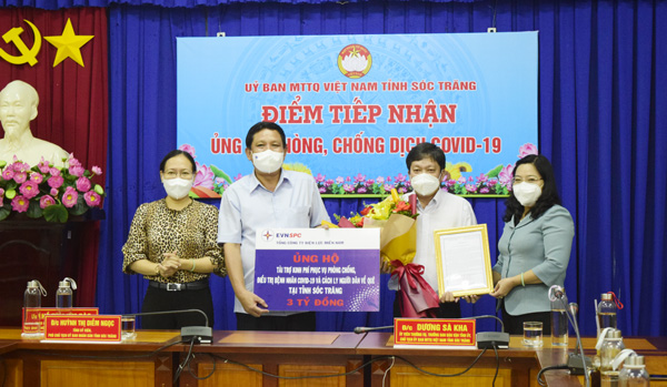 Sóc Trăng: Tiếp nhận trang thiết bị y tế hỗ trợ công tác phòng, chống dịch Covid-19