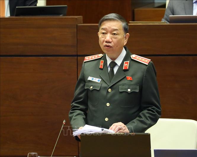 Bộ trưởng Bộ Công an Tô Lâm phát biểu giải trình, làm rõ một số vấn đề đại biểu Quốc hội nêu. Ảnh: Văn Điệp/TTXVN