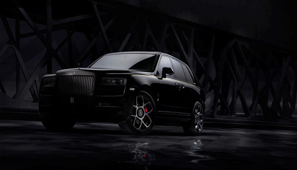 Dòng xe Rolls-Royce Black Badge giống như một tuyên biểu tượng cho tinh thần chủ nghĩa cá nhân, sự thể hiện bản thân, sức sáng tạo. Và màu đen chính là trọng tâm của dòng xe này Dòng xe Rolls-Royce Black Badge giống như một tuyên biểu tượng cho tinh thần chủ nghĩa cá nhân, sự thể hiện bản thân, sức sáng tạo. Và màu đen chính là trọng tâm của dòng xe này