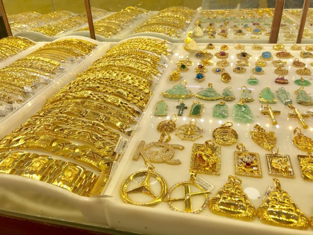 Giá vàng ngày 29/10: Vàng thế giới tăng mạnh