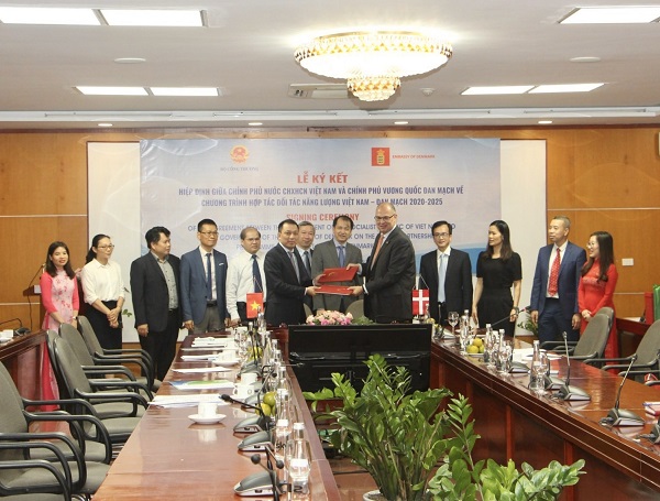 ký kết một hiệp định mới, khởi động Chương trình Hơp tác Đối tác Năng lượng Việt Nam - Đan Mạch giai đoạn 2021-2025