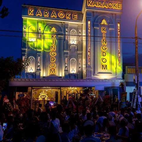 Quảng Nam: Mở cửa nhiều hoạt động kinh doanh dịch vụ