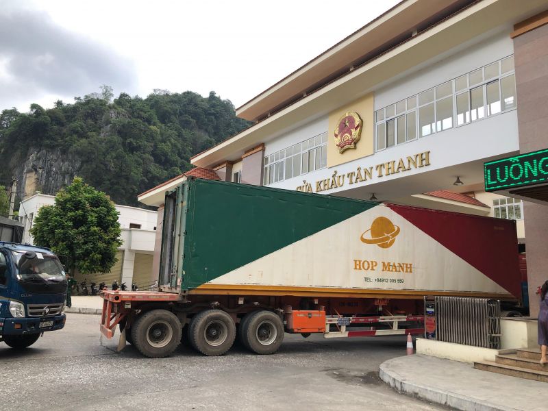 Các doanh nghiệp nên xuất khẩu chính ngạch