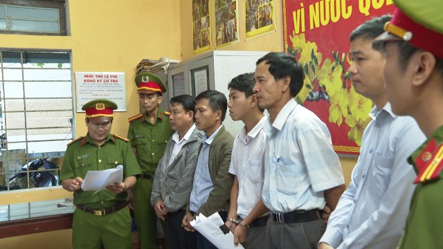 Một loạt cán bộ liên quan đến tham ô mua bán đất đai ở phường Thuỷ Xuân (Huế) bị bắt