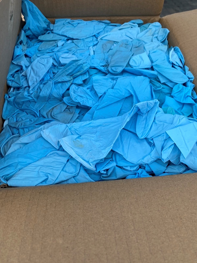 Khởi tố vụ án buôn lậu hơn 12 tấn găng tay cao su "bẩn" tại TP.Hồ Chí Minh