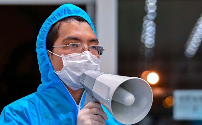 Hà Nội ra thông báo khẩn tìm người đến chợ vải Ninh Hiệp