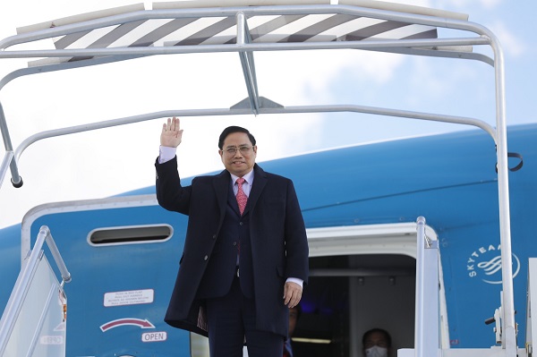 Thủ tướng Chính phủ Phạm Minh Chính bắt đầu chuyến thăm chính thức Cộng hòa Pháp theo lời mời của Thủ tướng Jean Castex. Chuyến thăm song phương chính thức đầu tiên tới một quốc gia châu Âu của Thủ tướng kể từ khi nhậm chức.