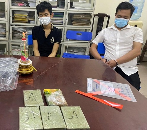 Bắc Ninh: Bắt giữ 2 đối tượng mua bán trái phép 5 bánh heroin, 6.000 viên ma túy tổng hợp
