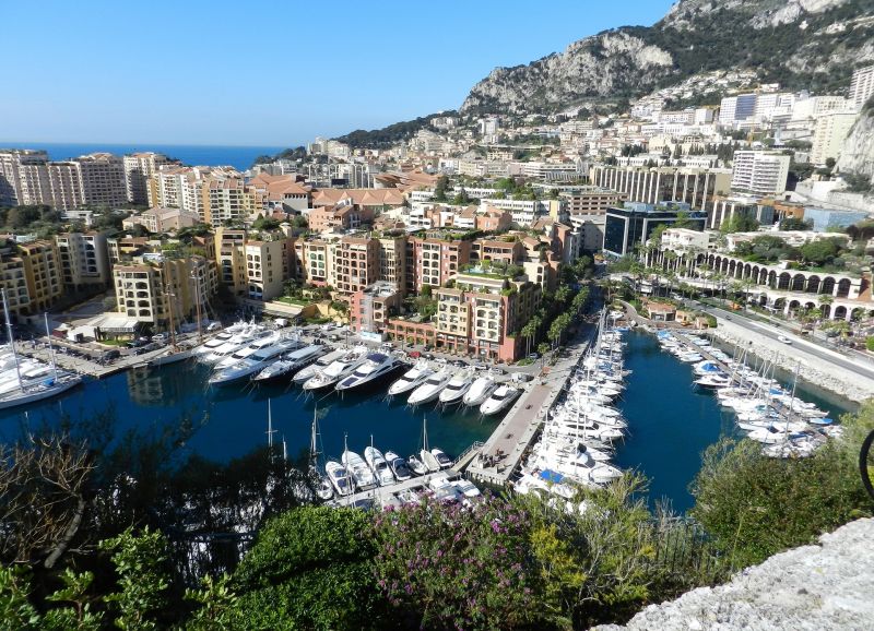 Monaco có GDP trên danh nghĩa cao nhất thế giới