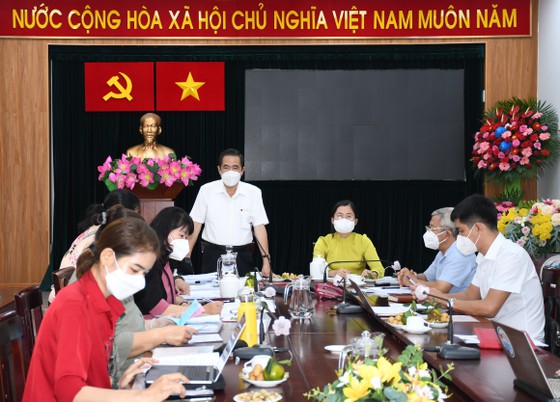 Đoàn giám sát của TP. Hồ Chí Minh làm việc với quận Bình Tân