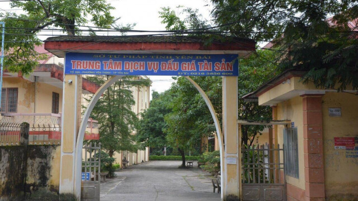 Khởi tố Giám đốc Trung tâm Dịch vụ bán đấu giá tài sản tỉnh Yên Bái