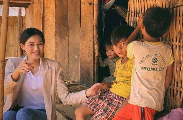 Hoa hậu Đỗ Thị Hà: "Yên bình luôn tồn tại dưới mái nhà, nơi có người chúng ta thương"