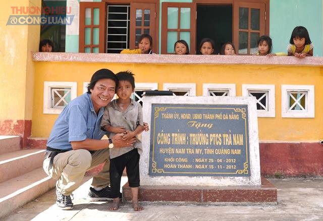 Trường xây đựng được Thành phố Đà Nẵng hỗ trợ 100% kinh phí tại huyên Nam Trà My, tỉnh Quảng Nam. ( Ảnh: Phóng viên TH&CL trong một chuyến công tác)