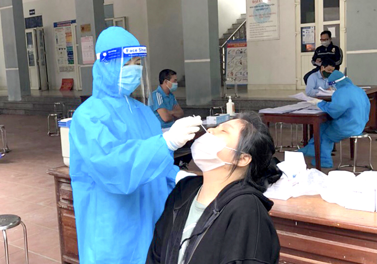 Phú Thọ thu hồi, điều chuyển vắc xin phòng Covid-19