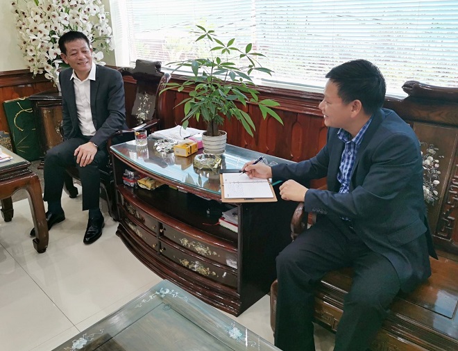 Doanh nhân Huỳnh Văn Long chia sẻ với phóng viên