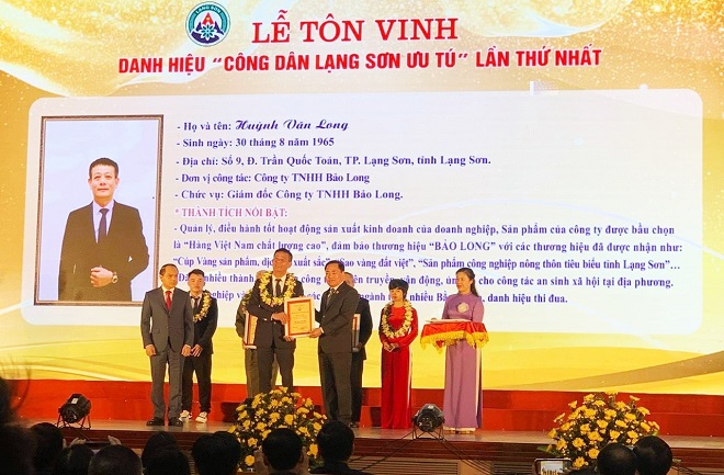 Giám đốc Huỳnh Văn long vinh dự được tôn vinh công dân Lạng Sơn ưu tú (2021)