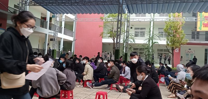 Đẩy nhanh tiến độ tiêm vaccine nhằm đạt độ bao phủ mũi 1 cho 100% người dân từ 18 tuổi trở lên