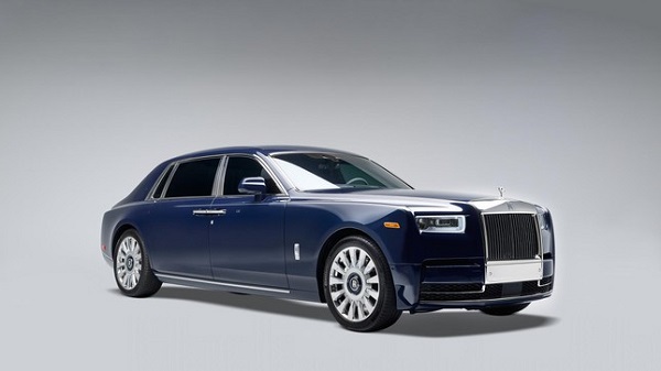 Hơn 400 chiếc Rolls-Royce Phantom bị triệu hồi do lỗi camera chiếu hậu