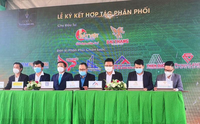 Công ty Đất Việt và Đại Thắng Holding tổ chức lễ kí kết hợp tác với 6 sàn phân phối