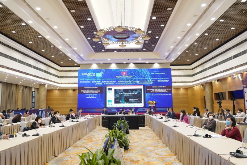 Phó TGĐ VPBank Phùng Duy Khương: “Các ngân hàng phải thông minh hơn”