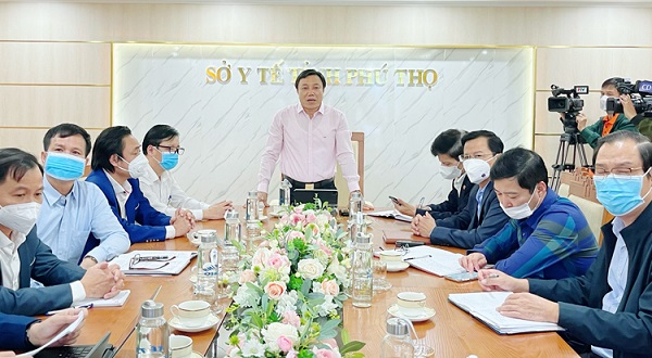 Đồng chí Nguyễn Huy Ngọc - TUV, Giám đốc Sở Y tế phát biểu tại Hội nghị