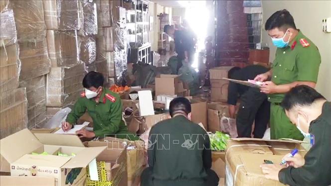 An Giang tạm giữ 16.400 sản phẩm không rõ nguồn gốc xuất xứ