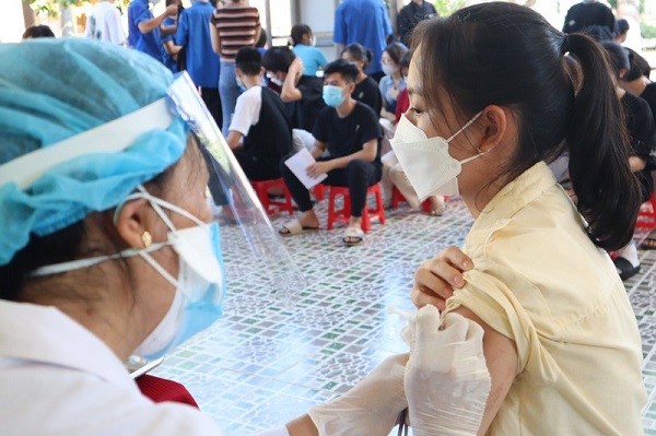 tỉnh Bình Phước đã tổ chức tiêm vaccine phòng Covid-19 cho toàn bộ trẻ từ 16-17 tuổi.