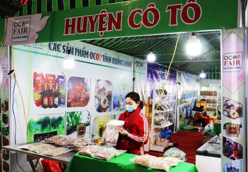 Sản phẩm OCOP của huyện Cô Tô được bày bán tại Hội chợ OCOP Quảng Ninh 2020