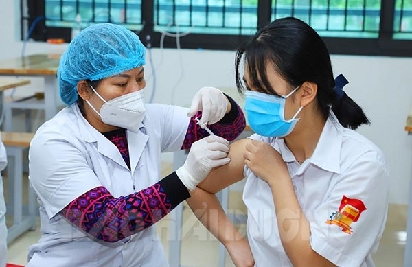 Hải Dương tiêm vaccine phòng COVID-19 cho trẻ từ 12 đến 17 tuổi